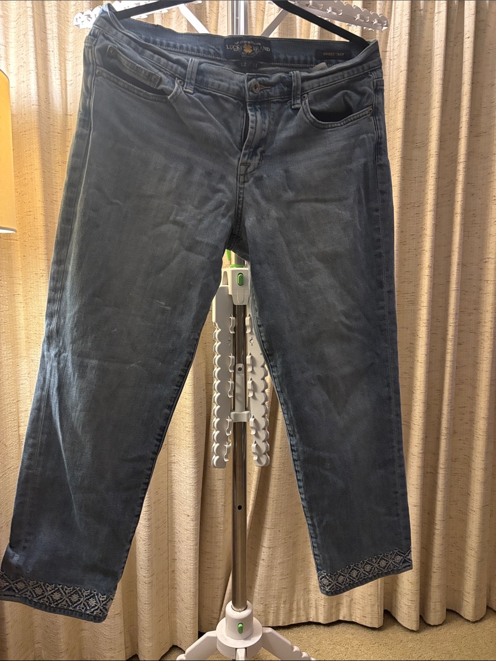 Lucky Brand Dark Blue Cropped Ankle Jeans